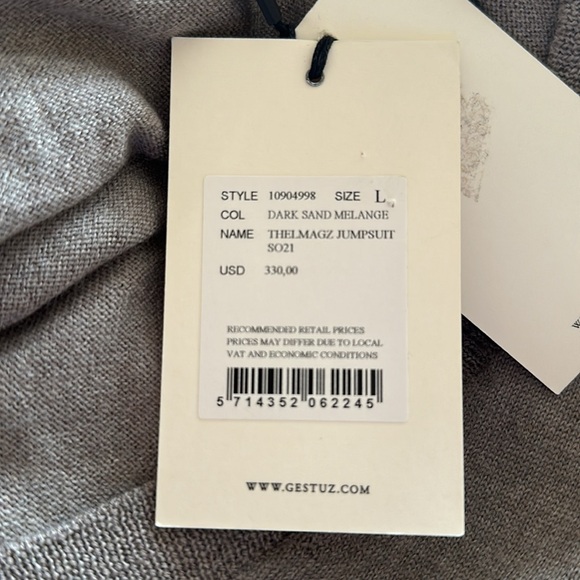 NWT GESTUZ Jumpsuit Size Large - Picture 8 of 8